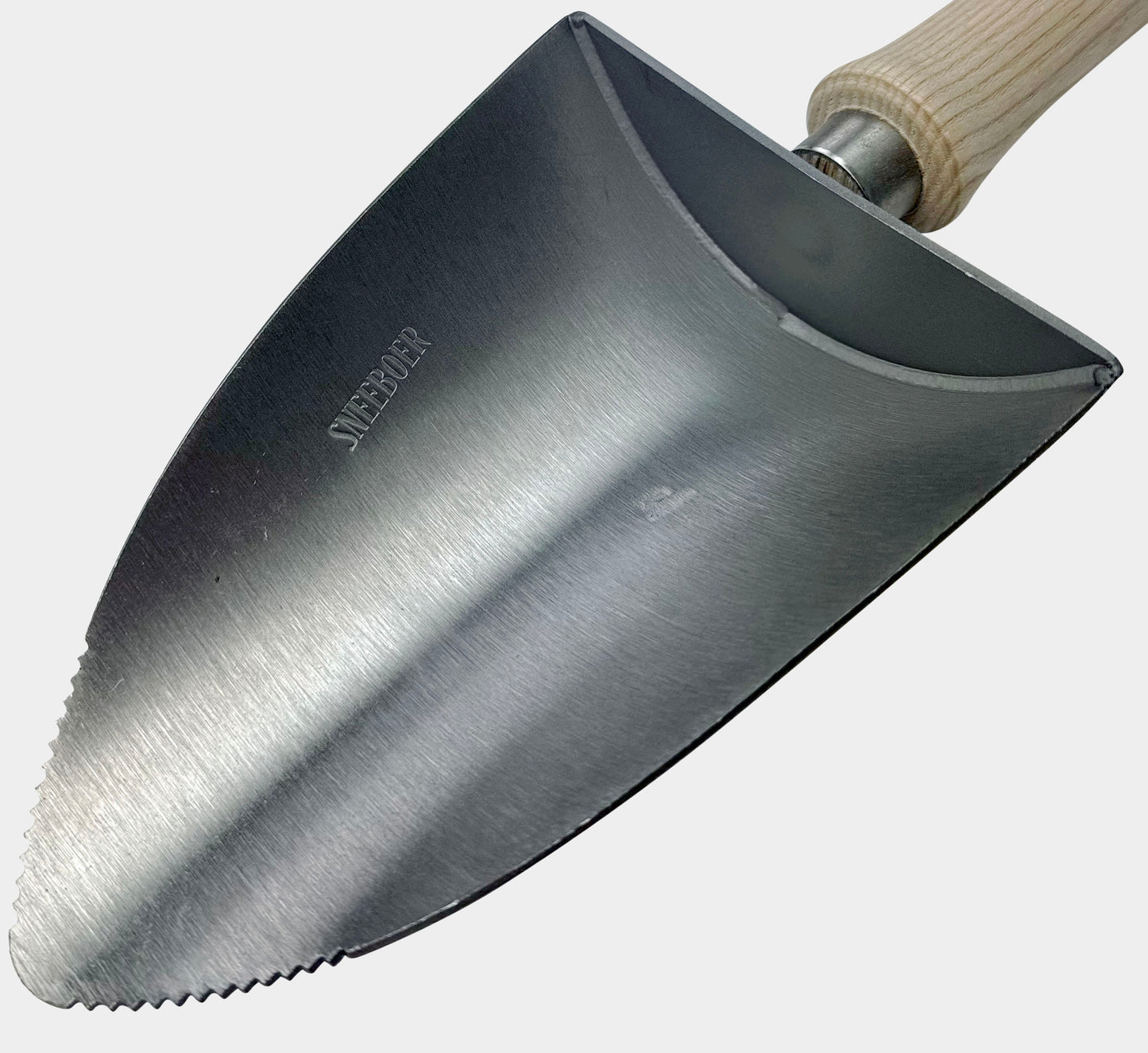 Sneeboer Serrated Garden Scoop