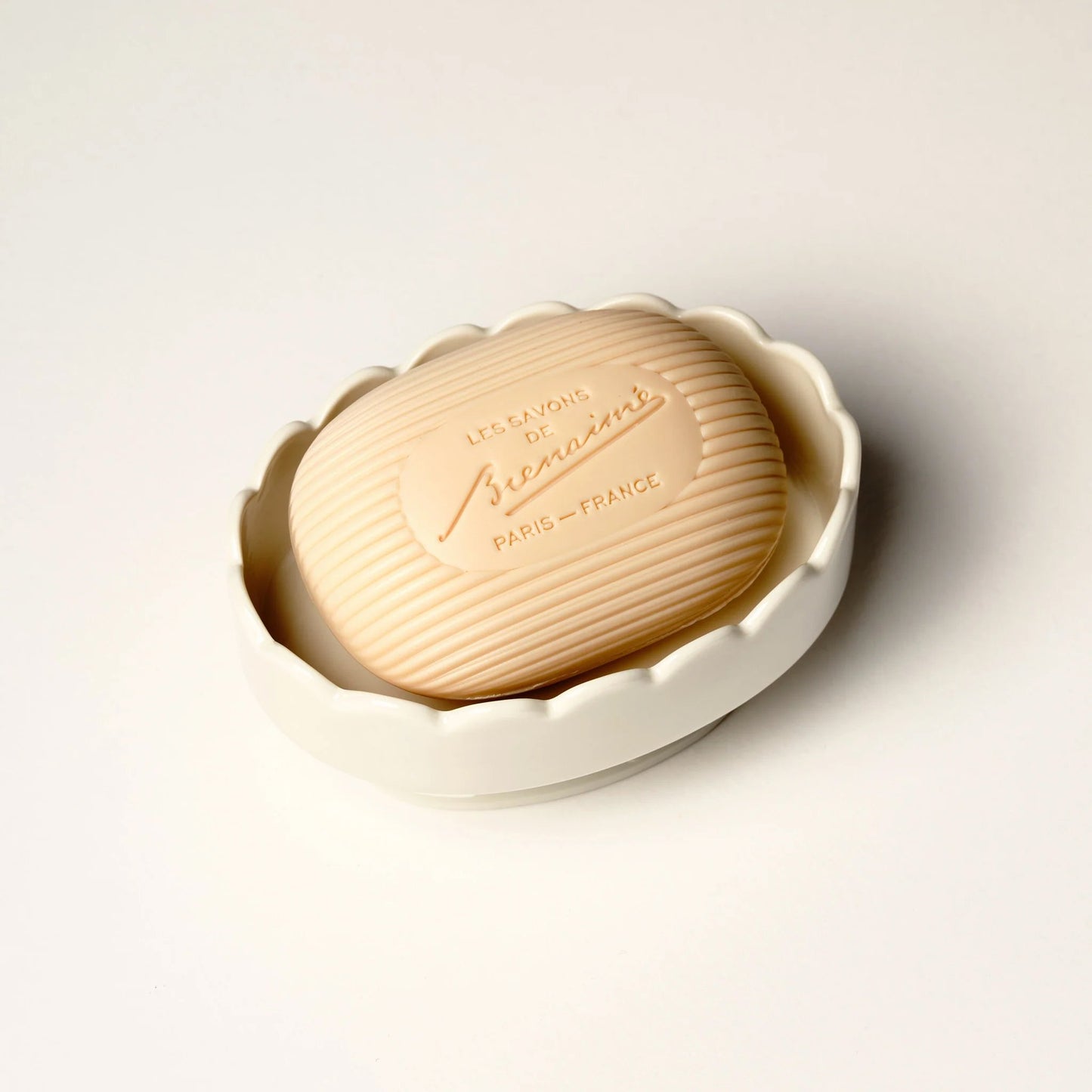 Bienaimé Footed Ceramic Soap Dish