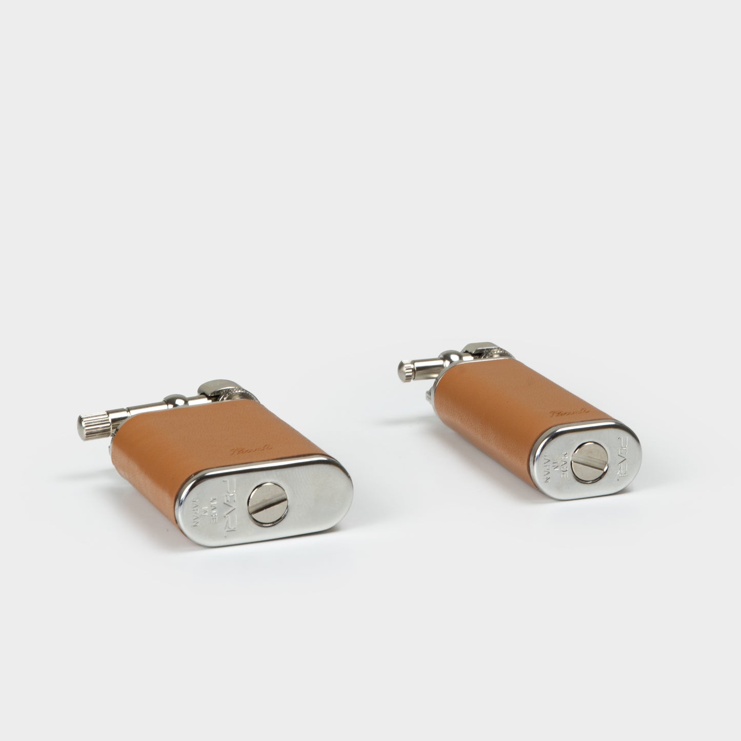 Tsubota Pearl Japanese lighter in Leather