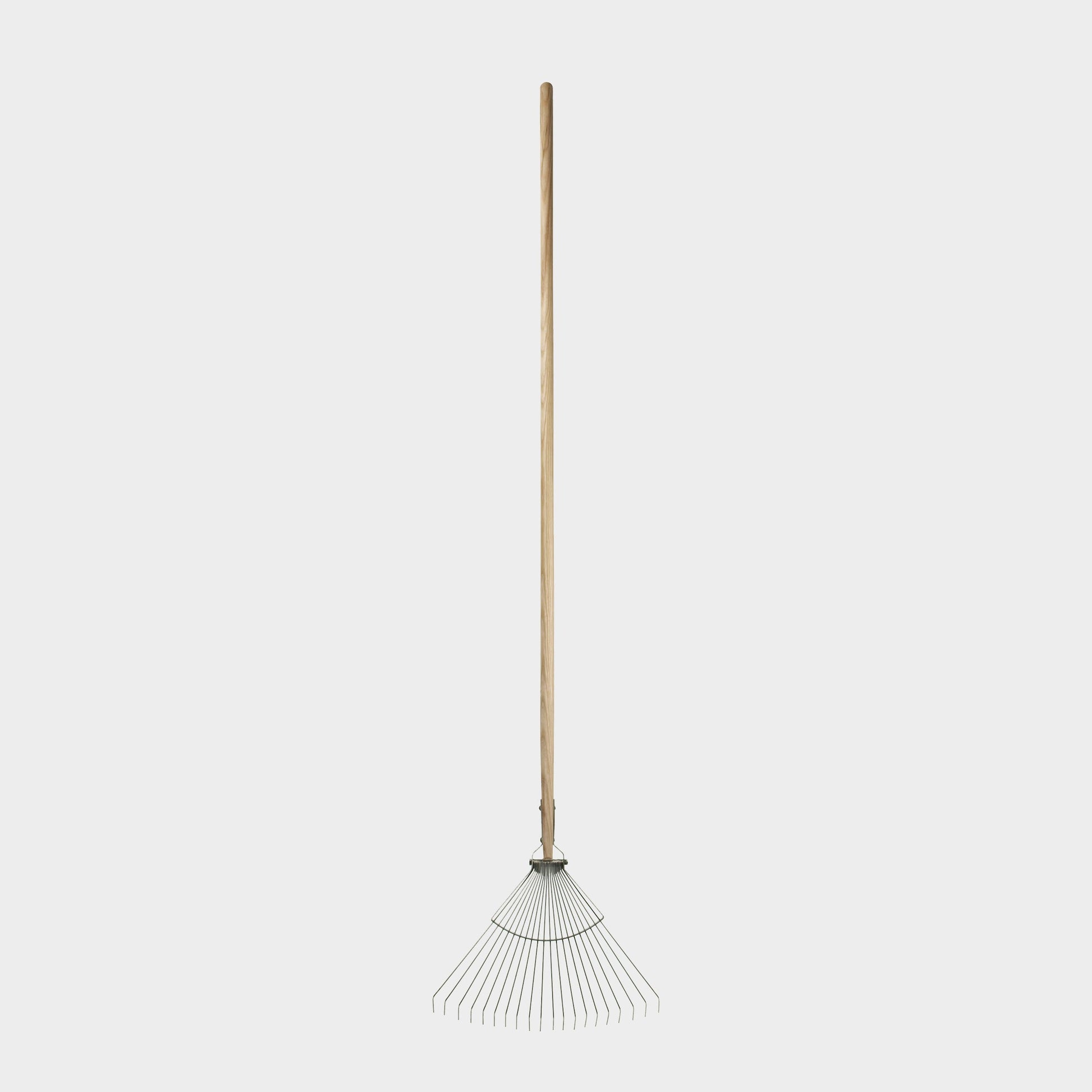 Sneeboer 20 Tine Leaf Rake