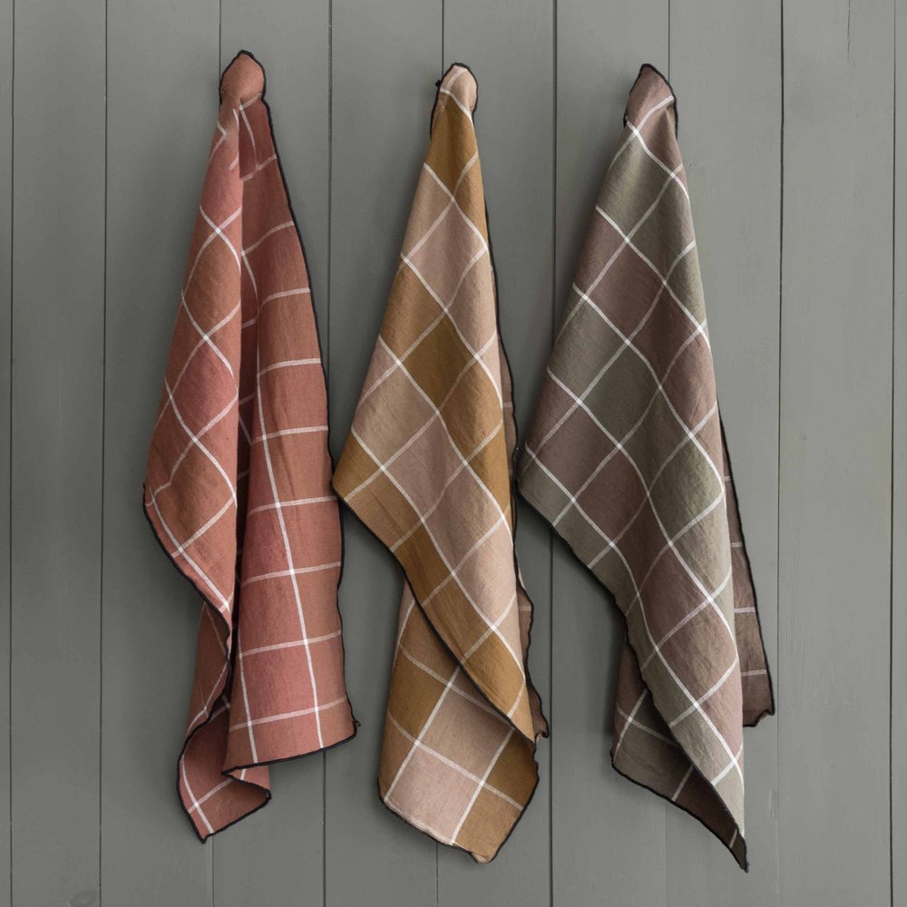 French Linen Kitchen Towel in Windowpane Plaid