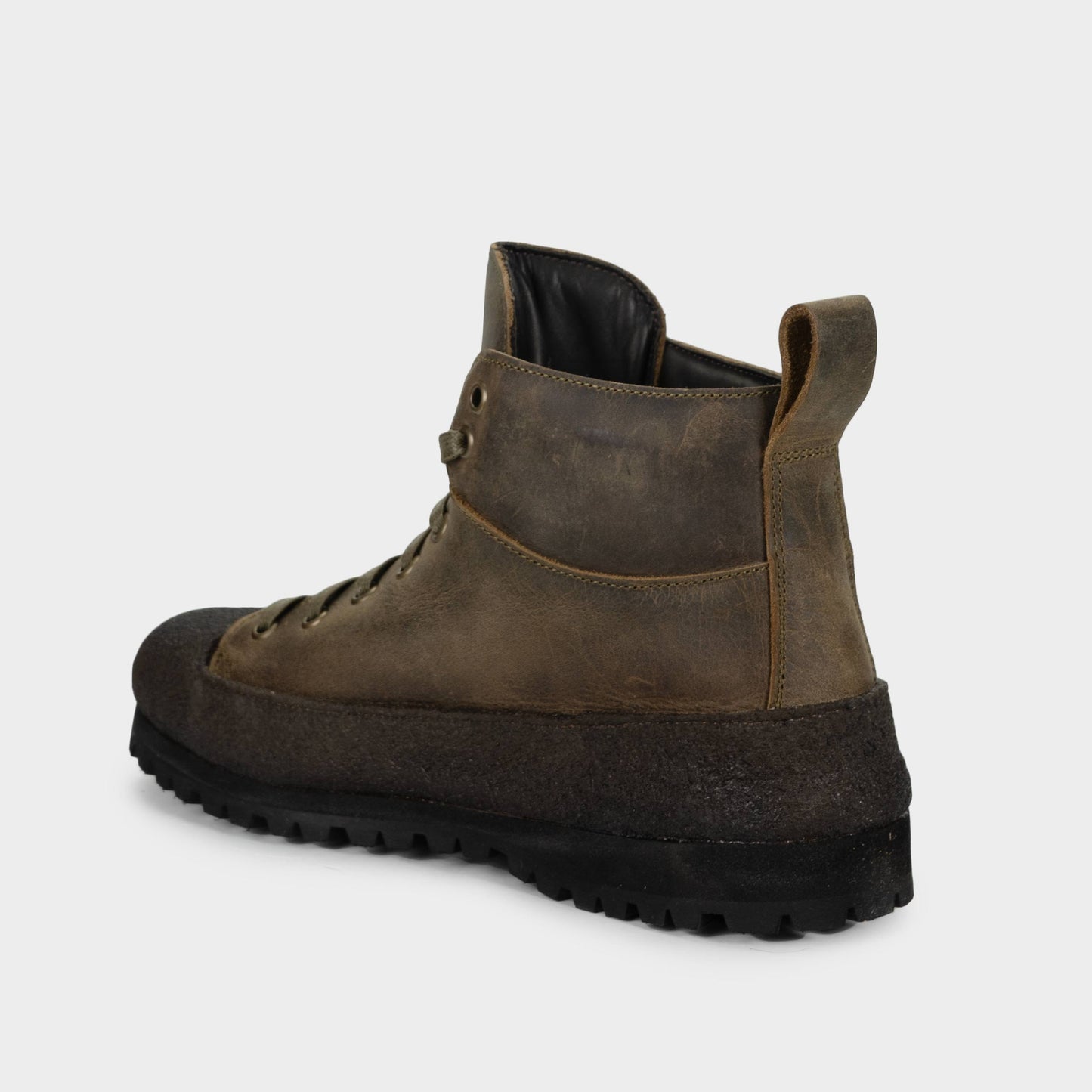 Calfskin Weatherproof Gardening Boots in Olive