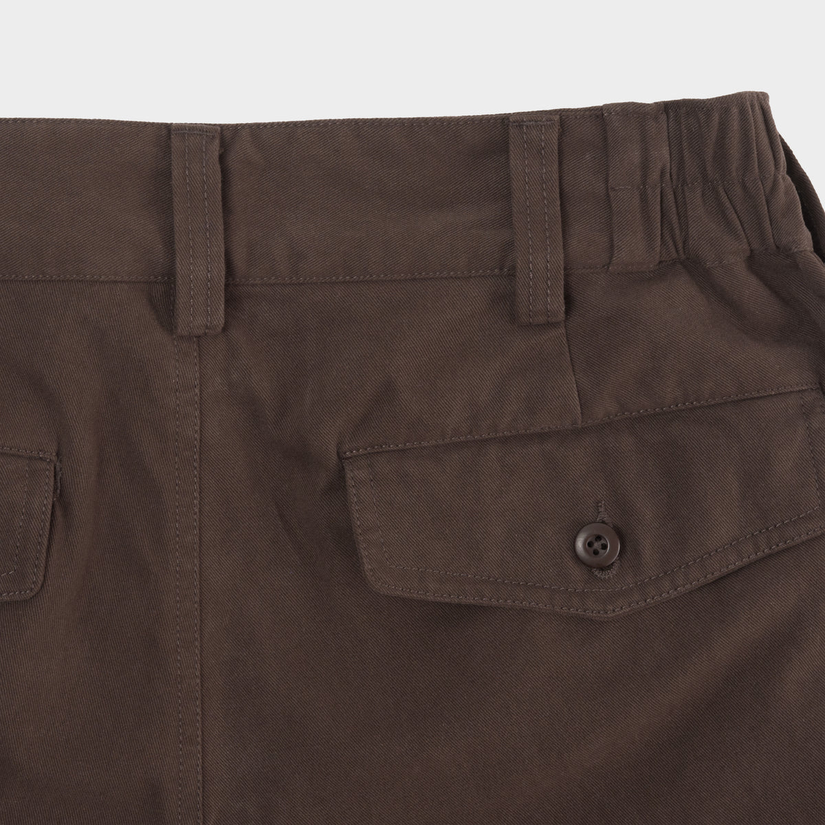 Cotton Twill Relaxed Pleated Trouser in Mud