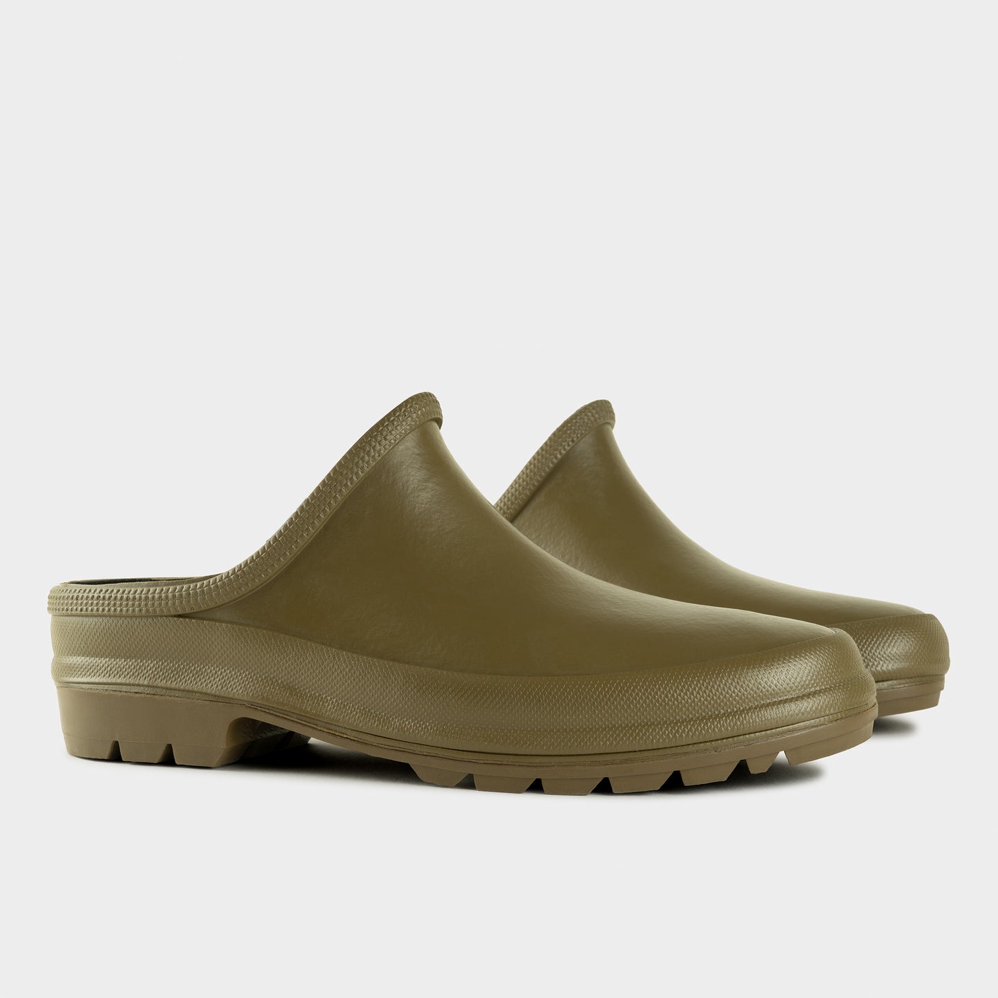 Easy Garden Clogs in Scout