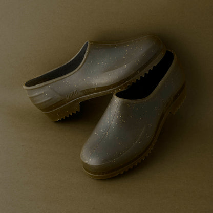 French Recycled Hemp Garden Clogs in Relish