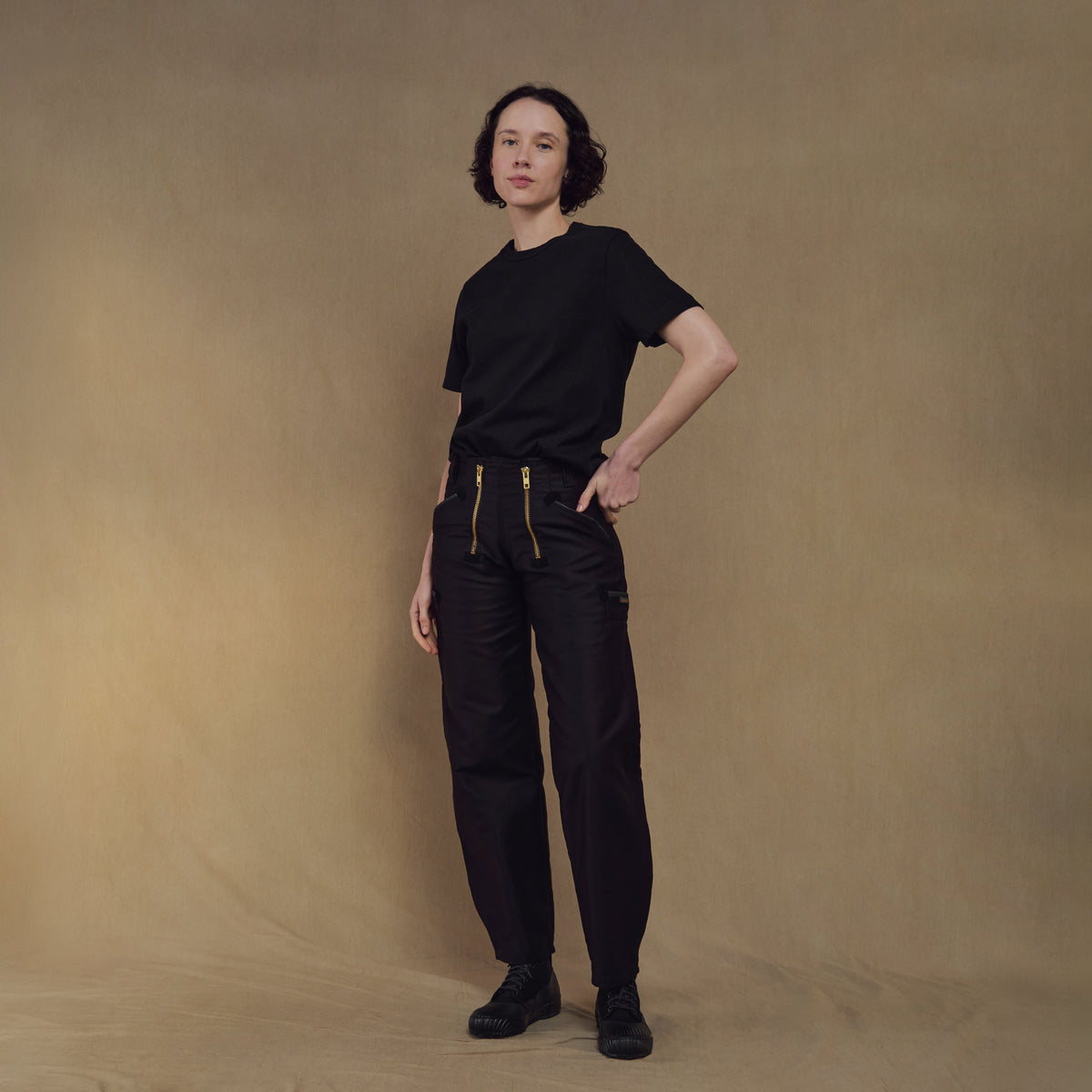 Le Laboureur French Cotton Moleskin Drop Front Farm Pant in Black