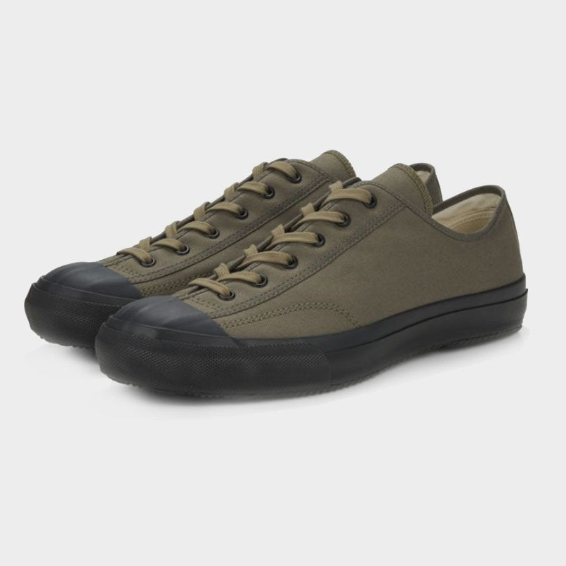 Japanese Gym Classic Low Top in Olive