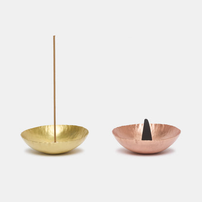 Japanese Incense Holder with Rounded Vessel