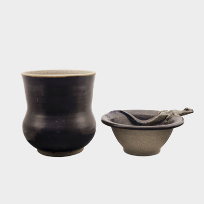 Vintage Ceramic Lidded Lizard Vessel