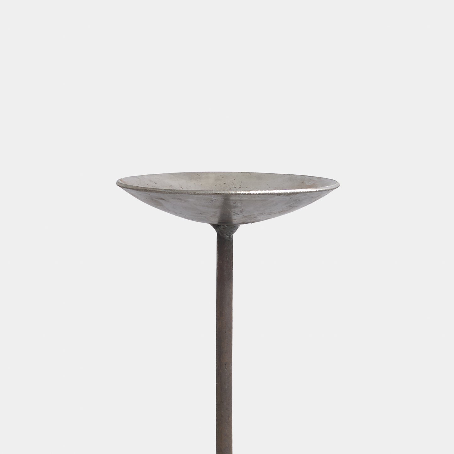 English Metal Bird Feeding Platform