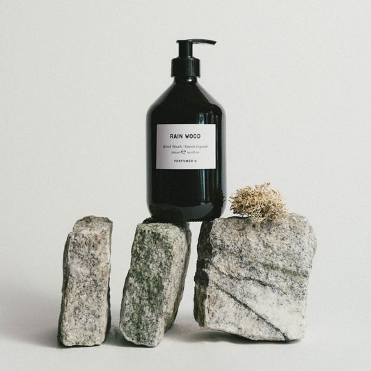 Perfumer H Rain Wood Hand Wash