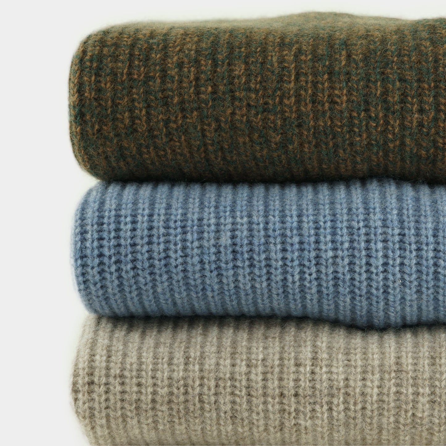 Merino Wool Ridge Knit Sweater with Thumb Holes