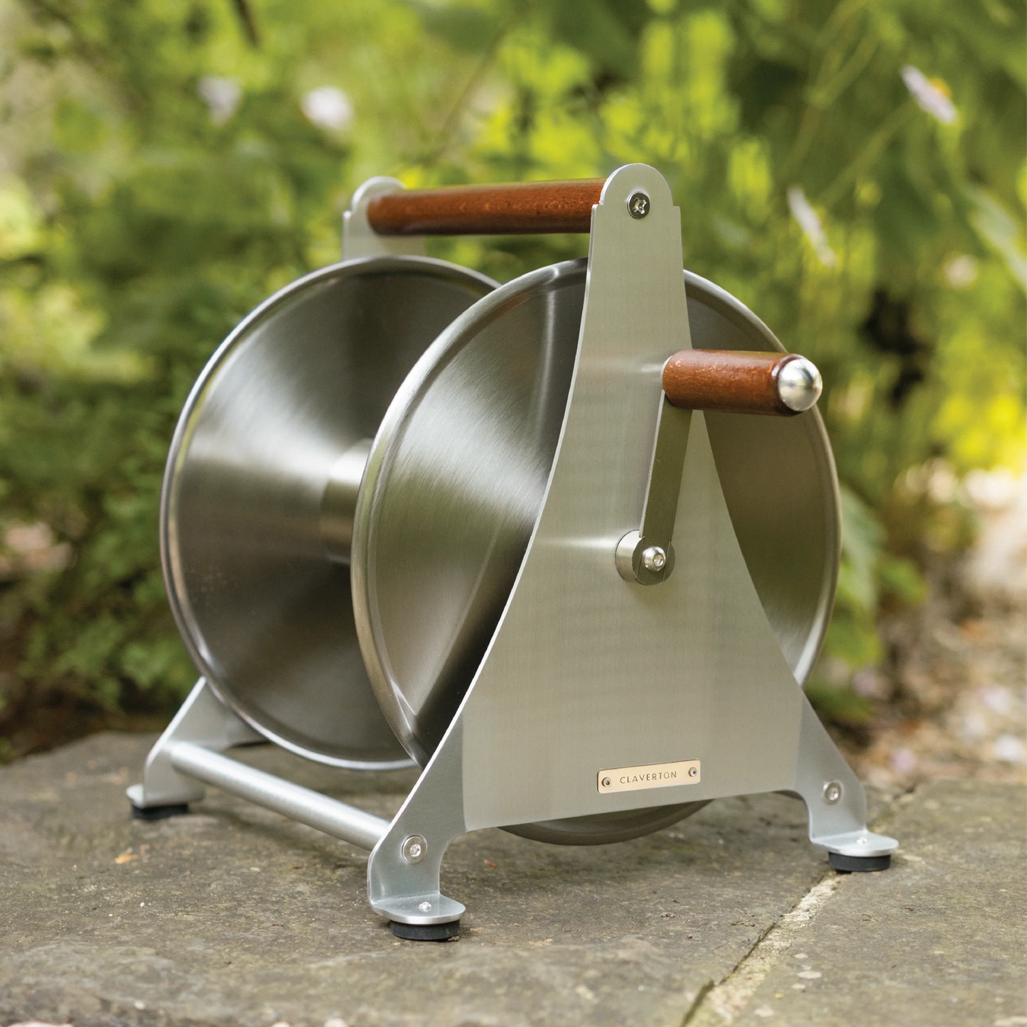 English Garden Hose Reel