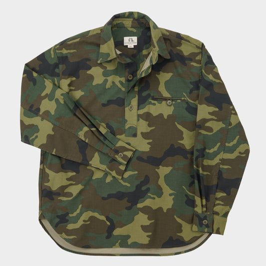 Japanese Cotton Twill Gardening Smock No. 2 in Classic Camo